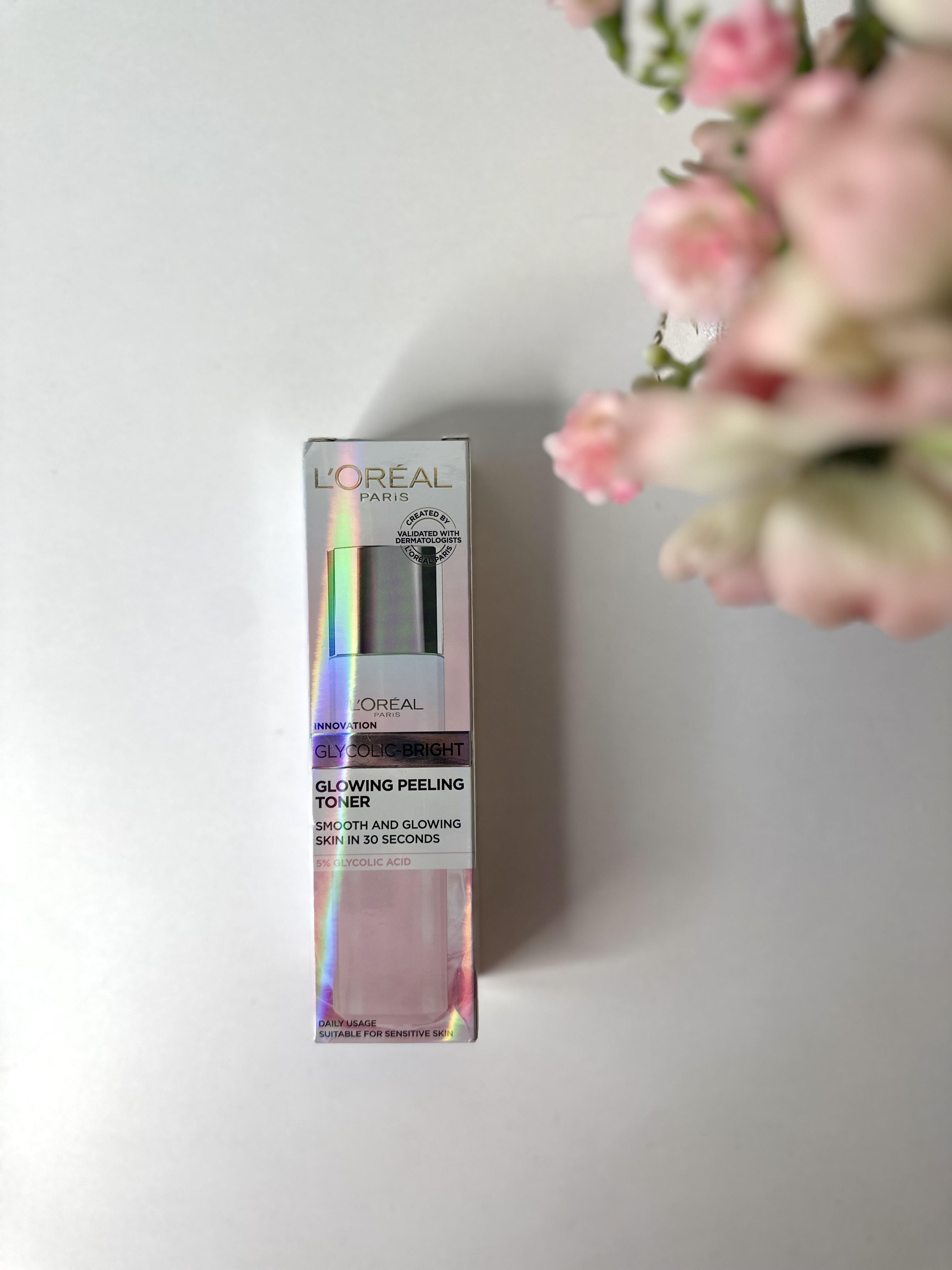 L’oréal Glowing Peeling Toner S061
