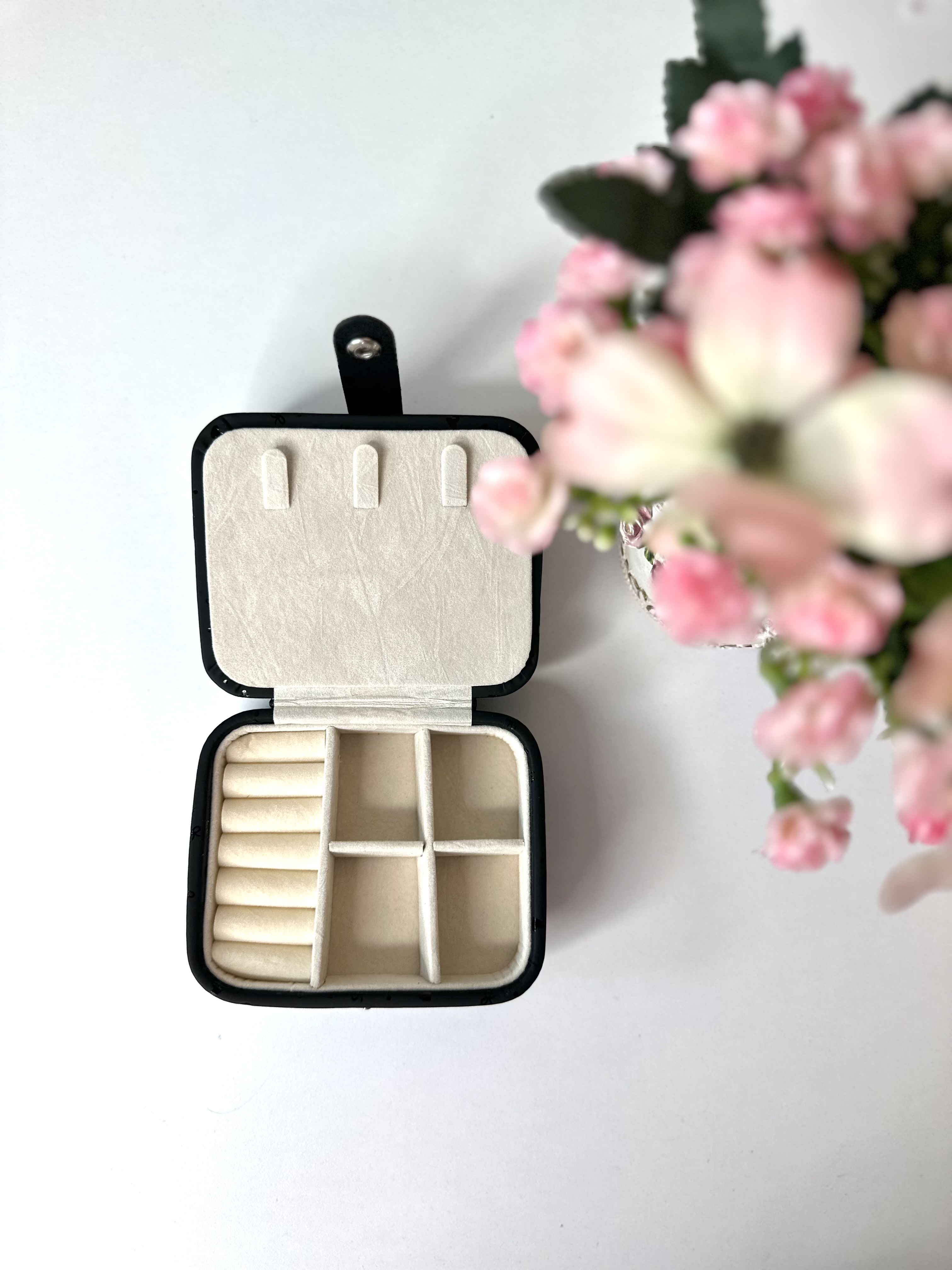 Mini Jewelry Box M078