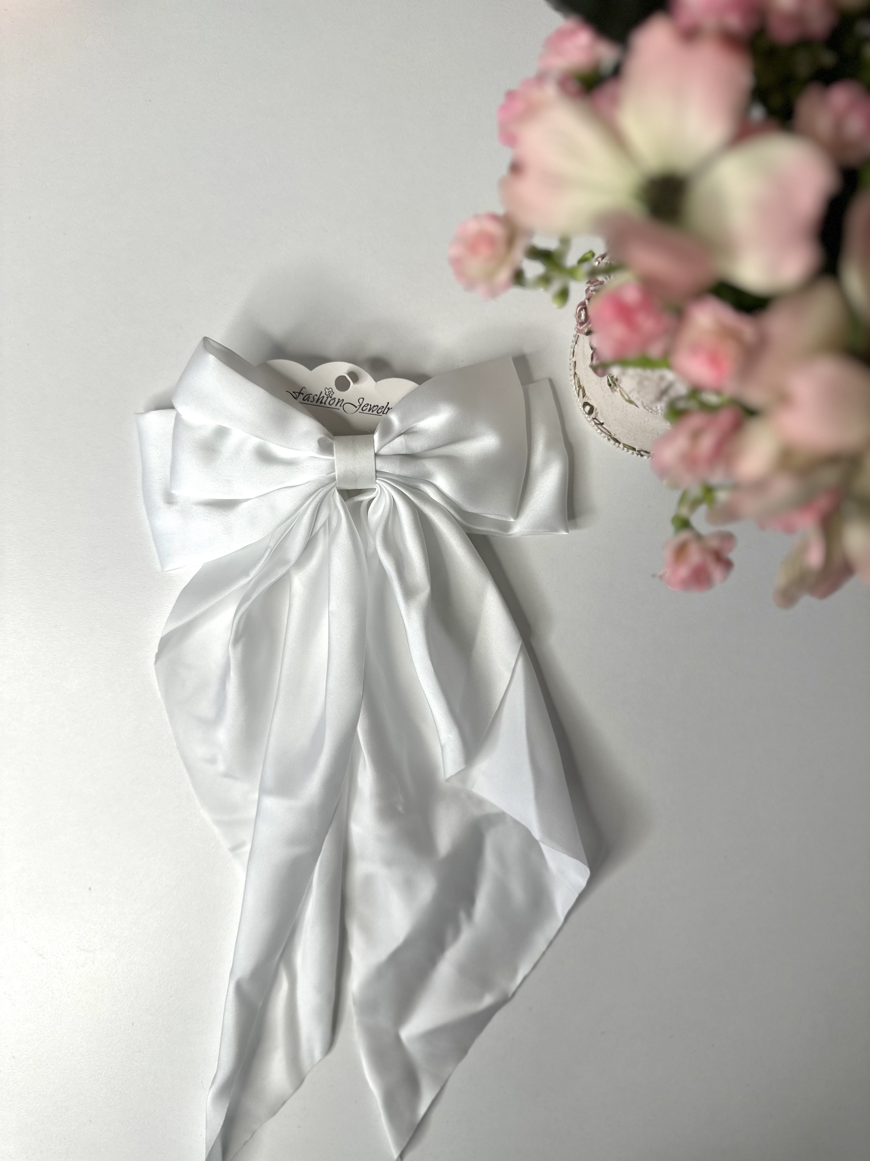Hair Bow M107